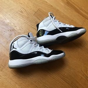 Air Jordan 11 Retro GS Concord